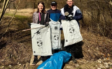 Vojenské lesy a statky děkují dobrovolníkům za úklid Brd