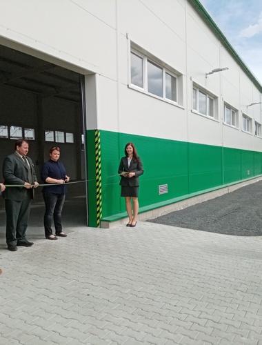 VLS otevřely unikátní skladovací a expediční halu na sazenice