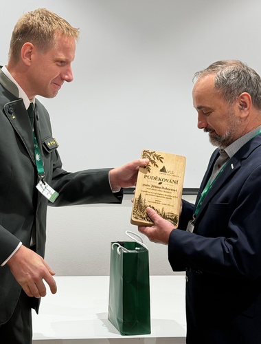Deset let CHKO Brdy. VLS poděkovaly starostovi Strašic za rozvoj regionu