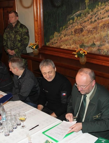 Ředitelé VLS ČR, s.p. a AOPK ČR podepsali smlouvu o spolupráci na Brdech